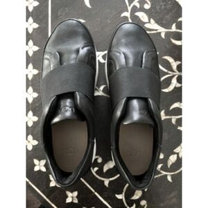 Ugg LIBU Athleisure Leather Slip-on Sneaker in Black Womens: 8.5